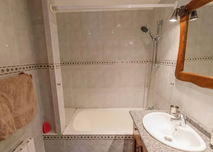 Lägenhet Pueblo Muy Cerca De La Playa Ideal Surfistas Y Familias. Sopelana